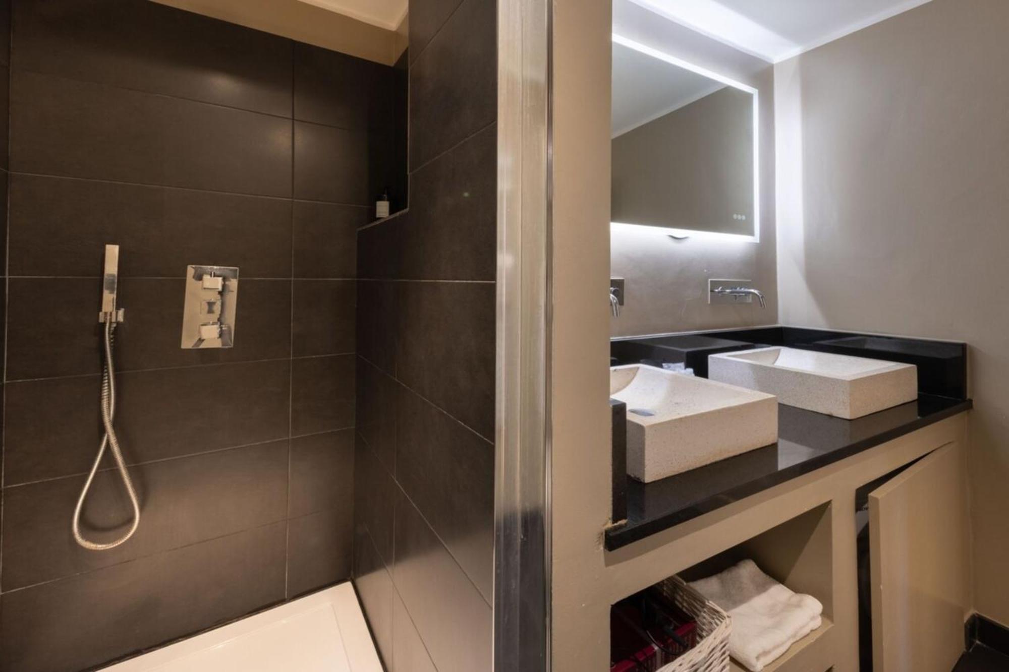 Apartment 06a3 - Lovely In The Heart Of Old Nizza