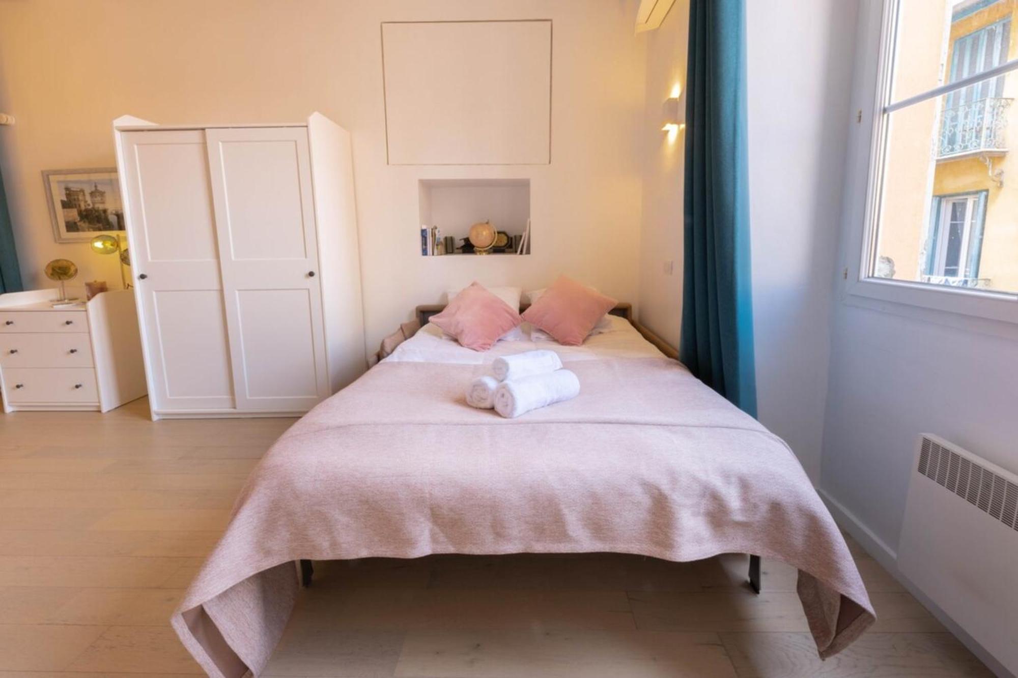 Apartment 06a3 - Lovely In The Heart Of Old Nizza